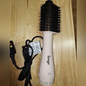 Lange Blush Le Volume Tear Drop Shape